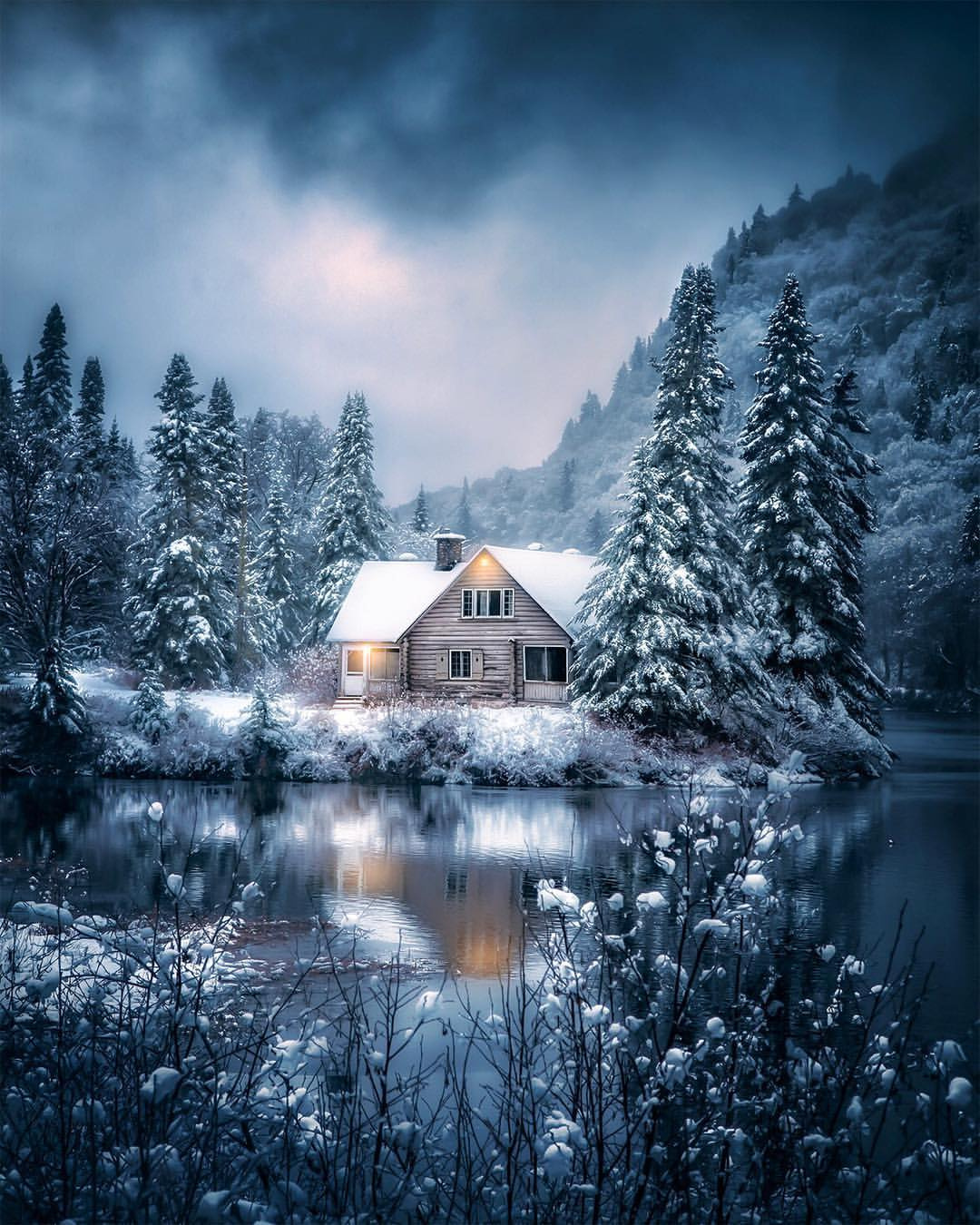 snowy cabin wallpaper